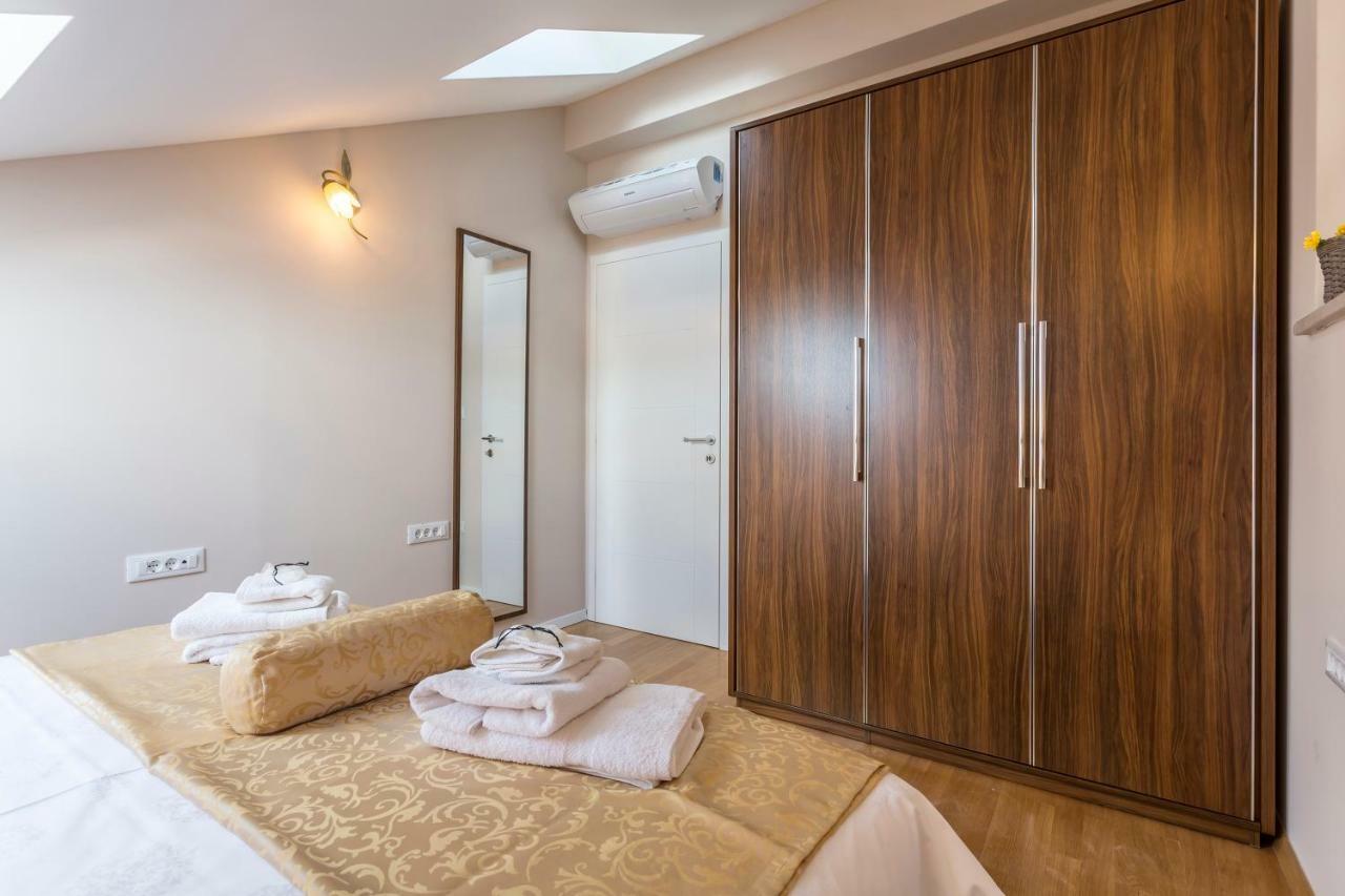 Villa Flores ロゴズニッツァ エクステリア 写真